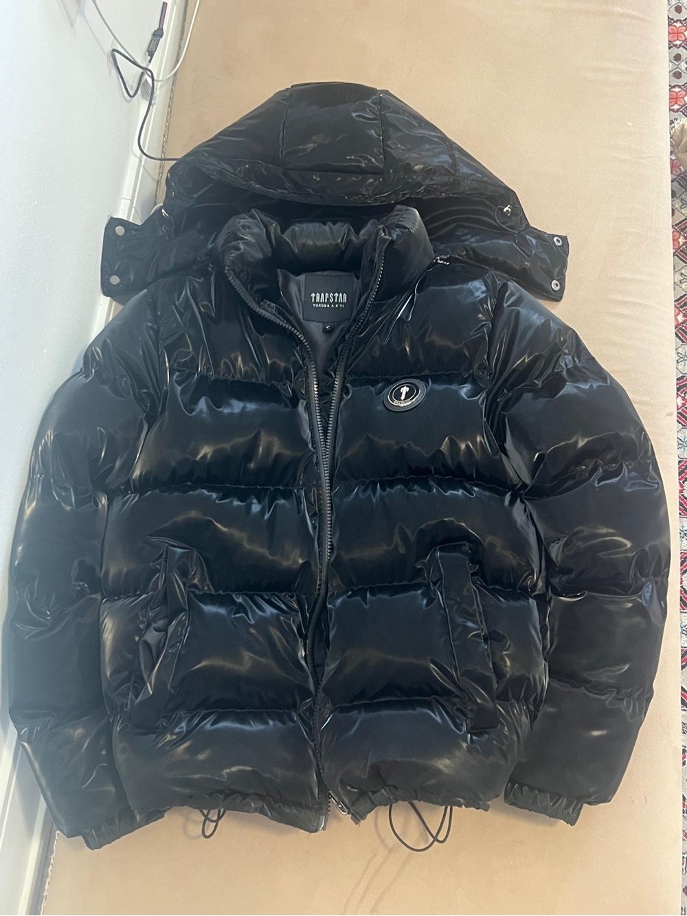 Trapstar Men’s Black Gloss Puffer Jacket with Hood